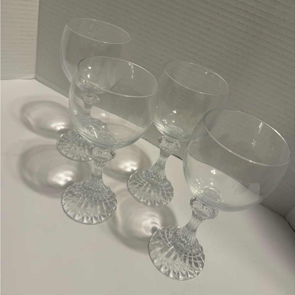 Mikasa Ritz Crystal Wine Glasses 6" set/4 ribbed stem goblets sleek elegant 1997 - Picture 2 of 4
